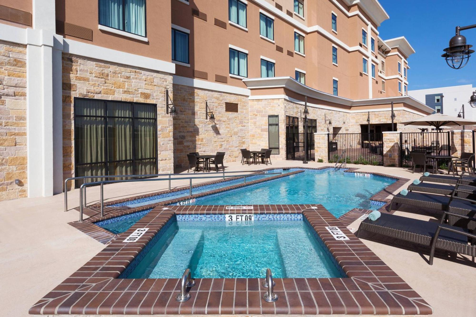 Hotel Courtyard By Marriott San Angelo Esterno foto